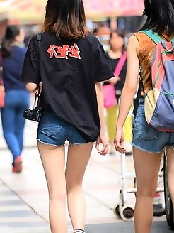 Korean paulena kee wanking with vegetables